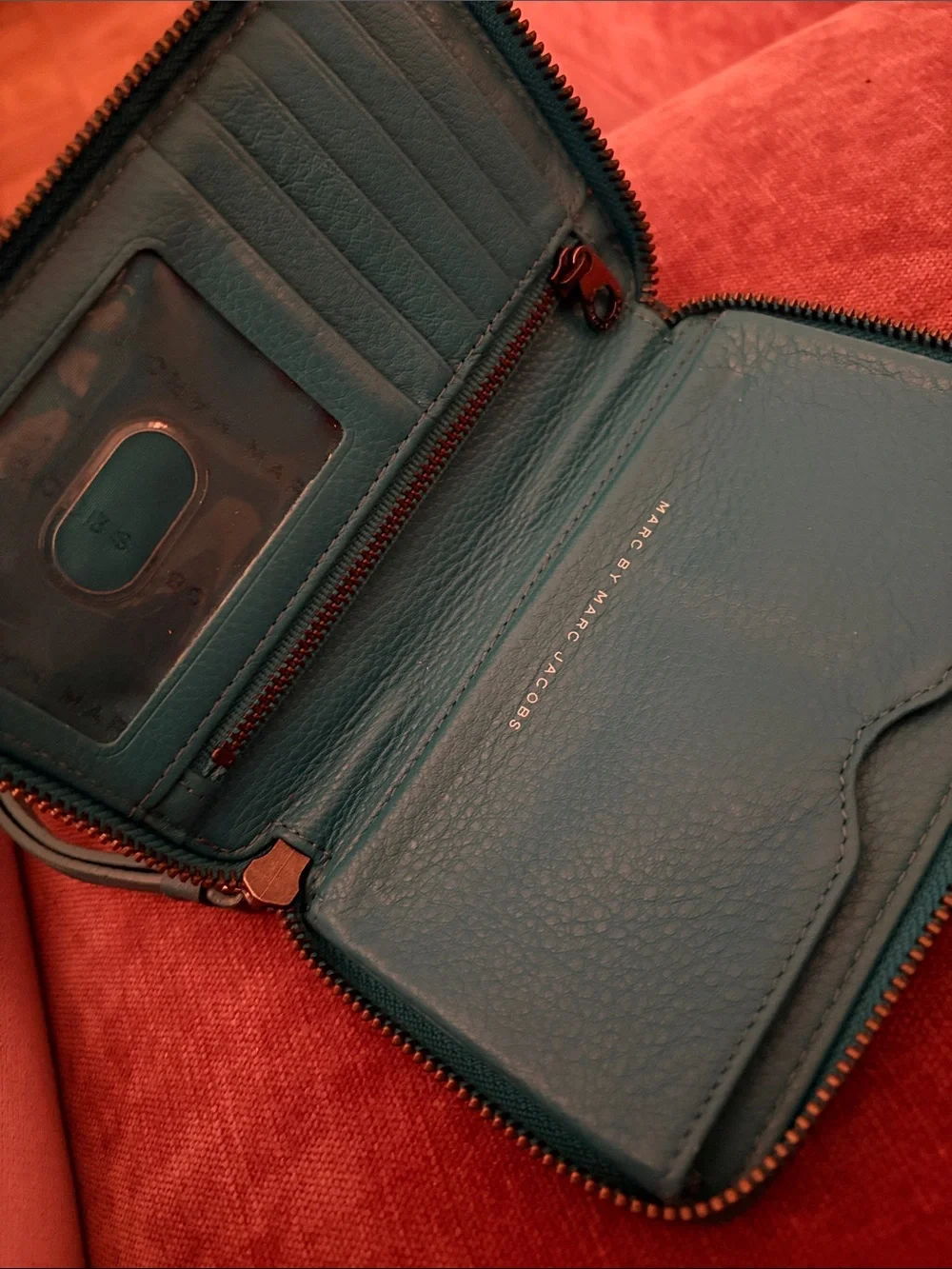 Marc Jacobs wristlet wallet